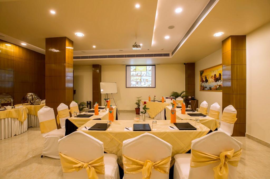 Hotel Kapish Smart-All Pure Veg Jaipur Dış mekan fotoğraf